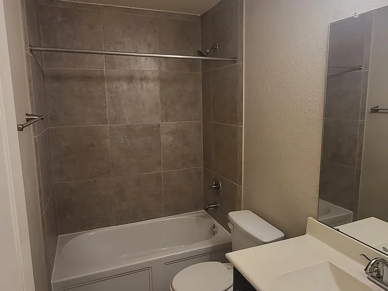 6411 Hunters Way Ln — Photo 7