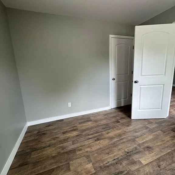 220 S Fisk Ave — Photo 4