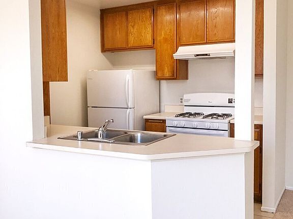 3rd image of 3626 Empire Dr APT 4