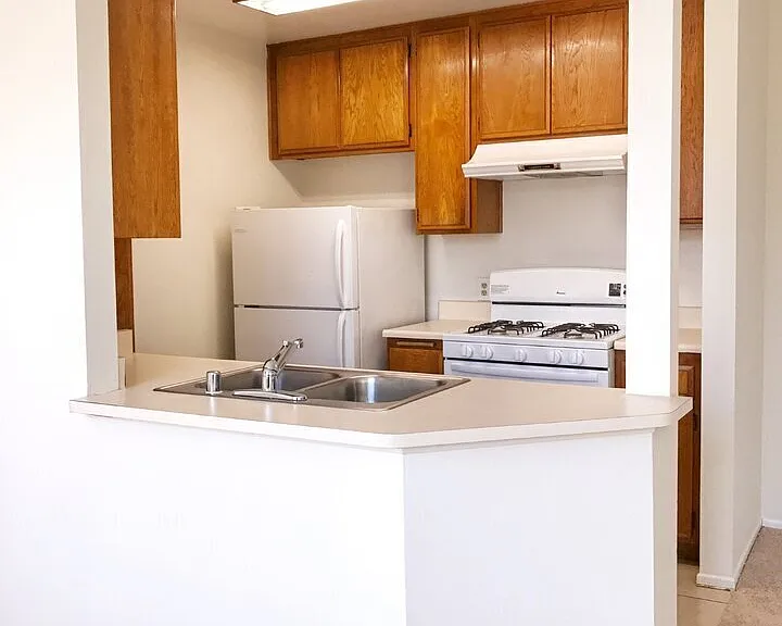 3626 Empire Dr #4 — Photo 3