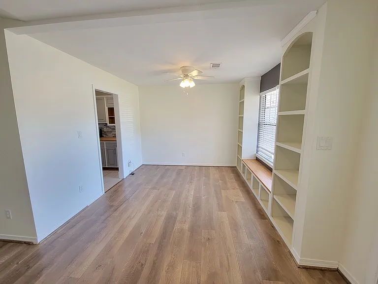 1306 Pine Hill Cir — Photo 6