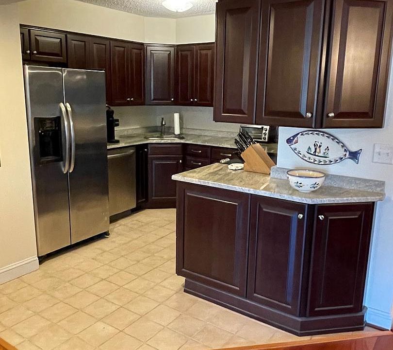 1st image of 1704 N Park Dr APT 603