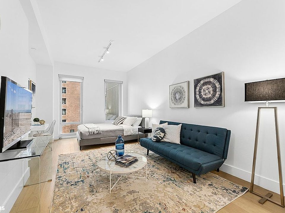1st image of 15 W 61st St #4D