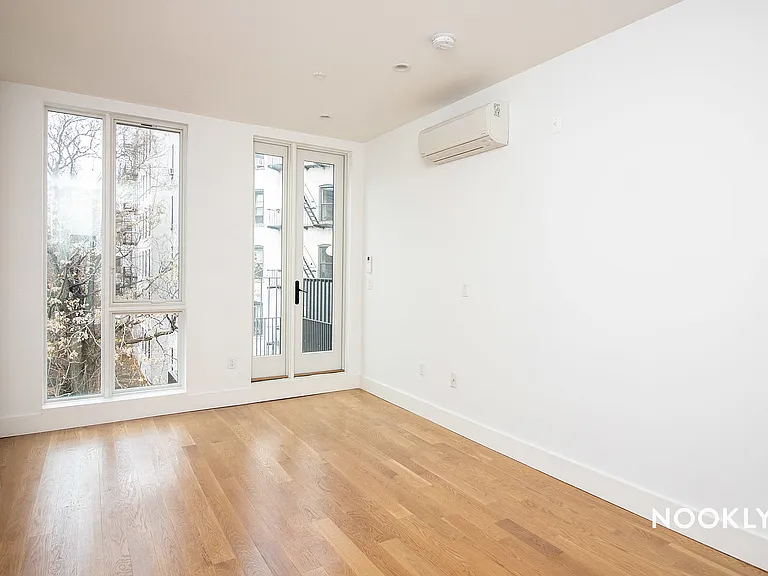 195 Sullivan Pl #3R — Photo 10
