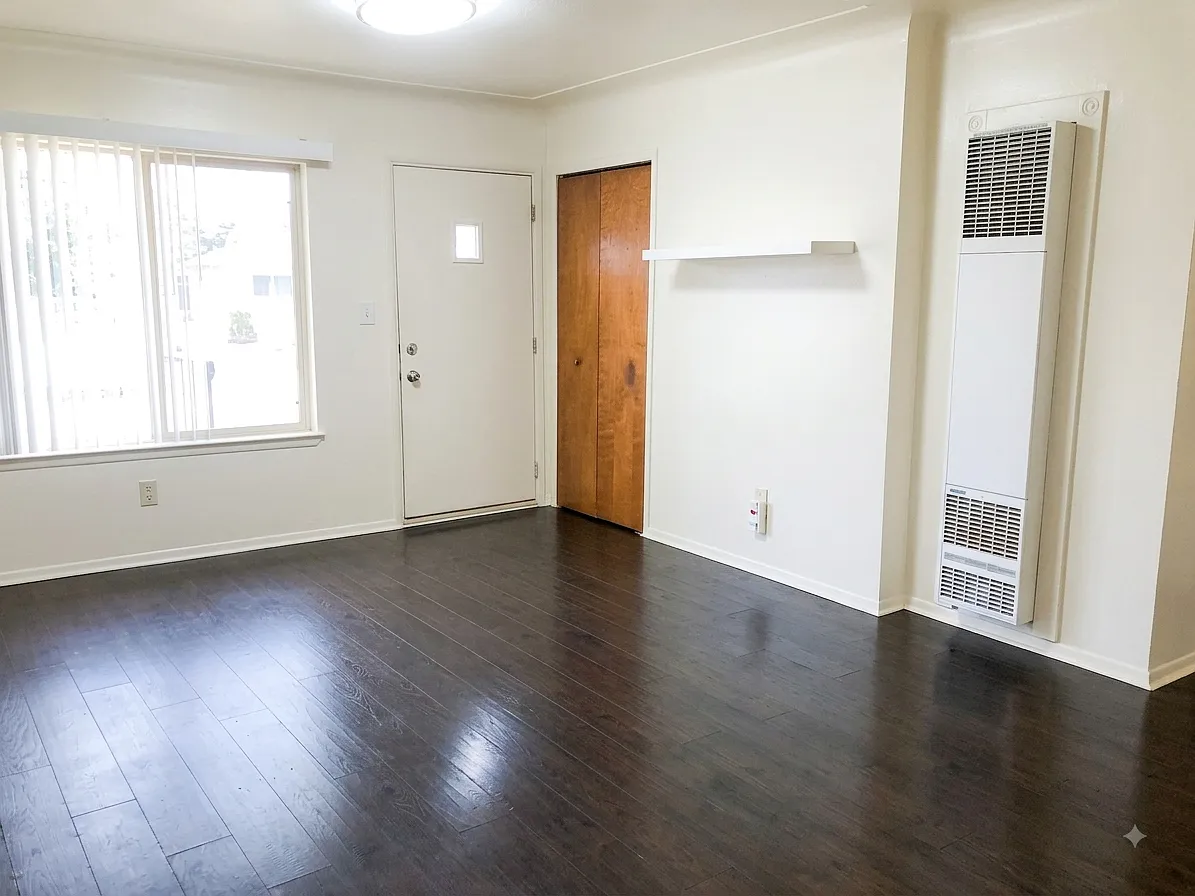 1 bed, $995 — Photo 2