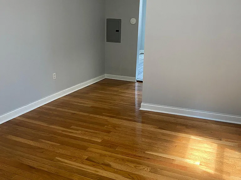 6308 Broadway #5 — Photo 11