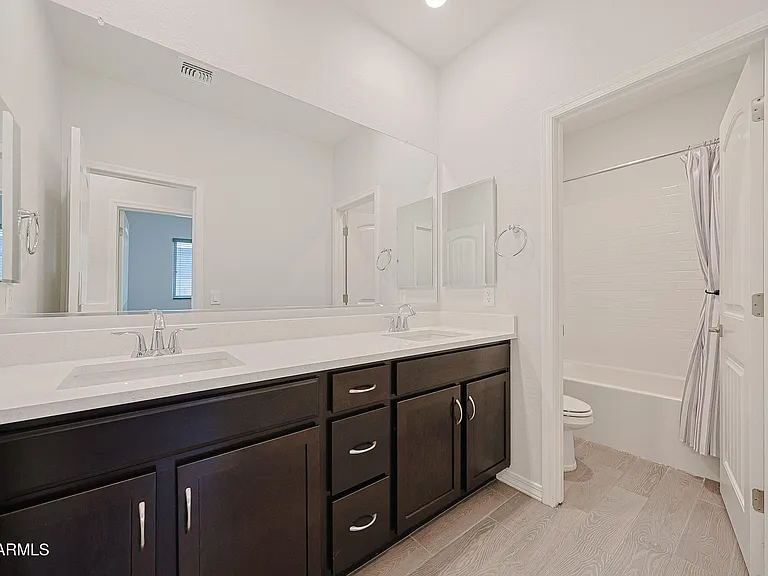 17435 W Laurie Ln — Photo 18