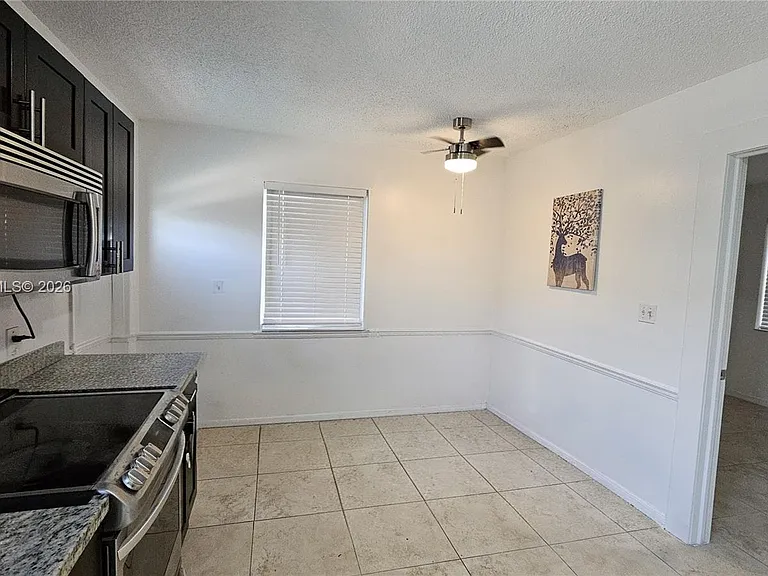 117 NW 11th Ave — Photo 7