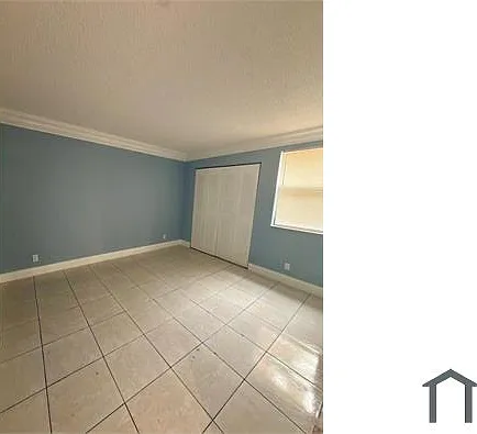 2501 NW 56th Ave — Photo 2