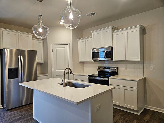 4th image of 259 Sunny Hill Dr