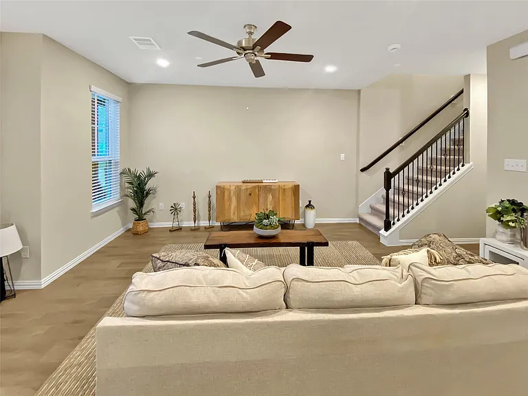 11922 Amber Oak Way — Photo 8