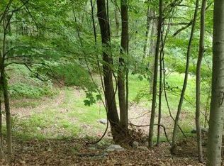 17 Forest Rd, Sloatsburg, NY 10974