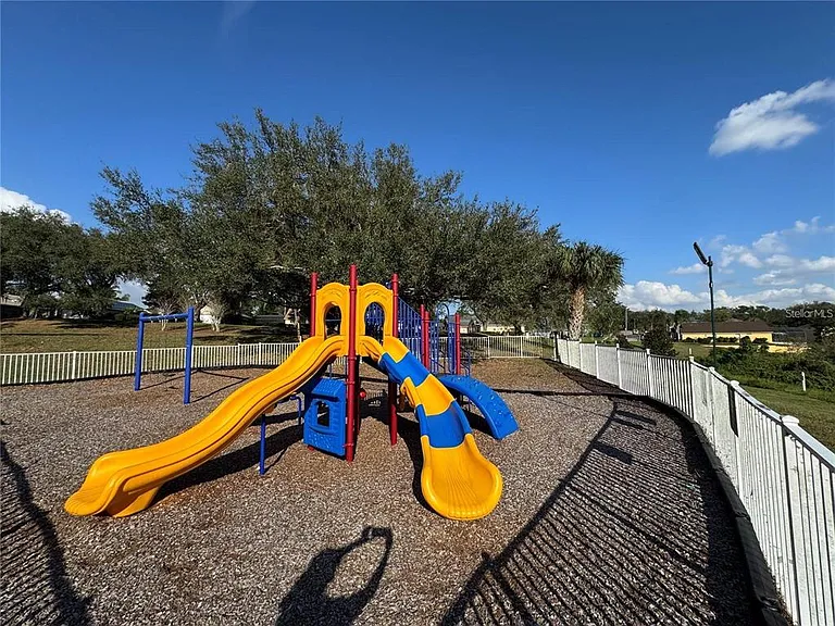 3011 Hemingway Cir #3011 — Photo 19