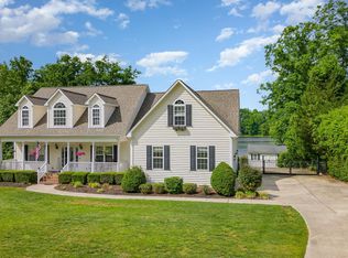 242 Cameron Dr, Raleigh, NC 27609