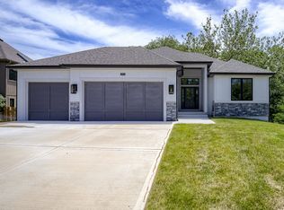 La Paz Plan, Pembrooke Estates, Kansas City, MO 64156