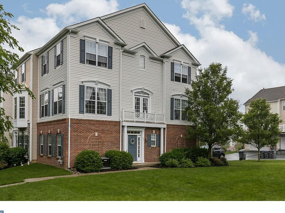 1st image of 1814 Darlington Ln