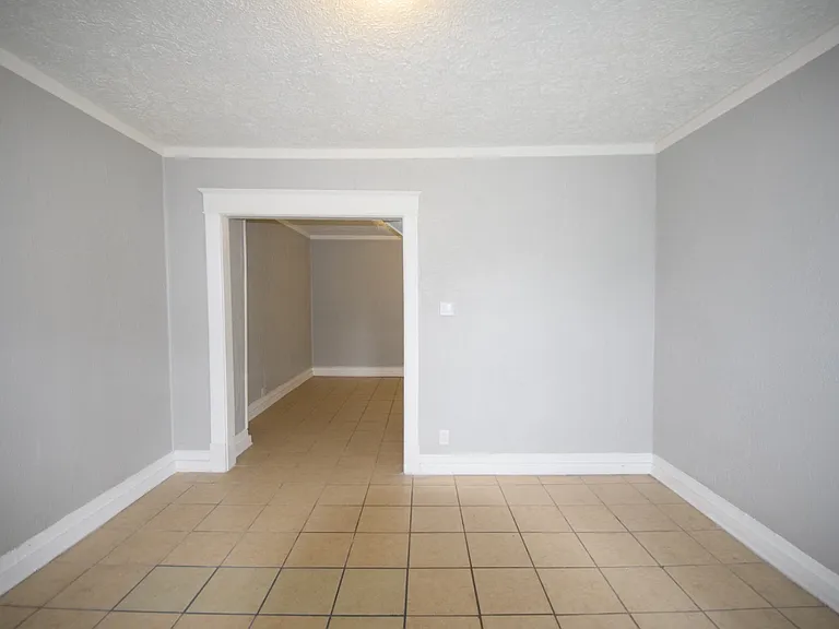 Unit Photo