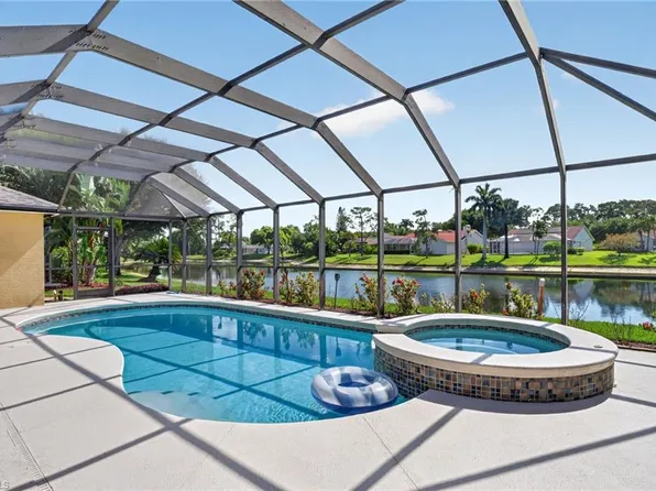 576 Briarwood Blvd, Naples, FL 34104