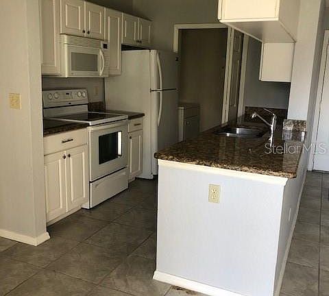 3rd image of 2550 N Alafaya Trl APT 9105