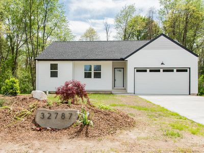 32787 Bradeen Ave, Paw Paw, MI, 49079