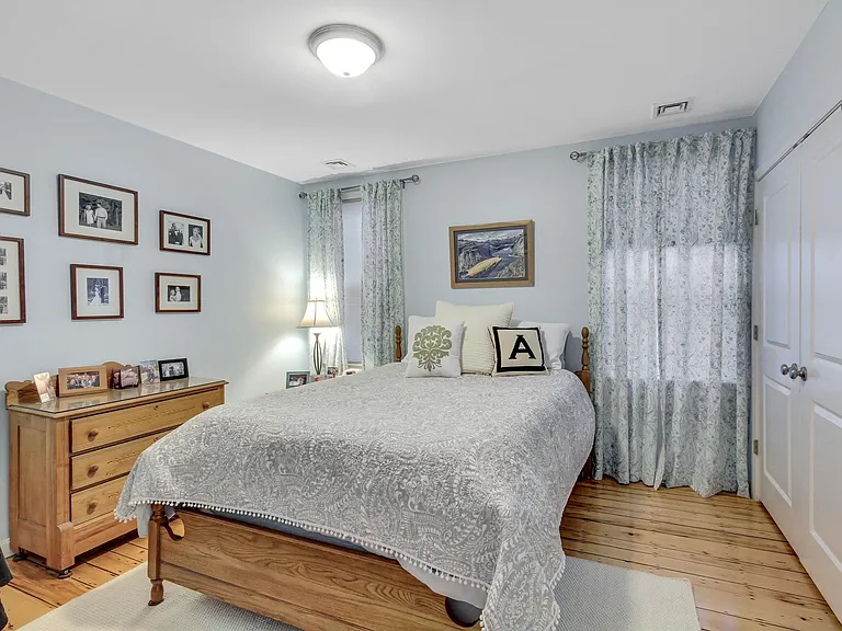 263 E Cottage St #3 — Photo 7