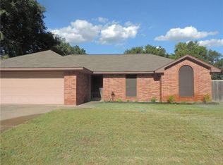 920 Park Place Blvd, Midlothian, TX 76065