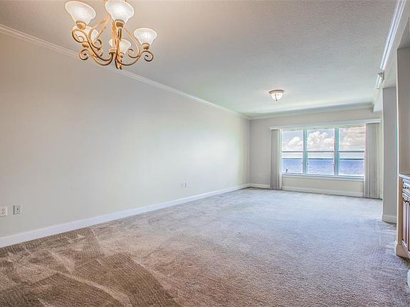 4th image of 225 W Seminole 408 Blvd