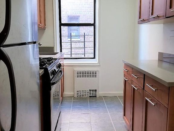 4th image of 9830 67th Ave APT 5S