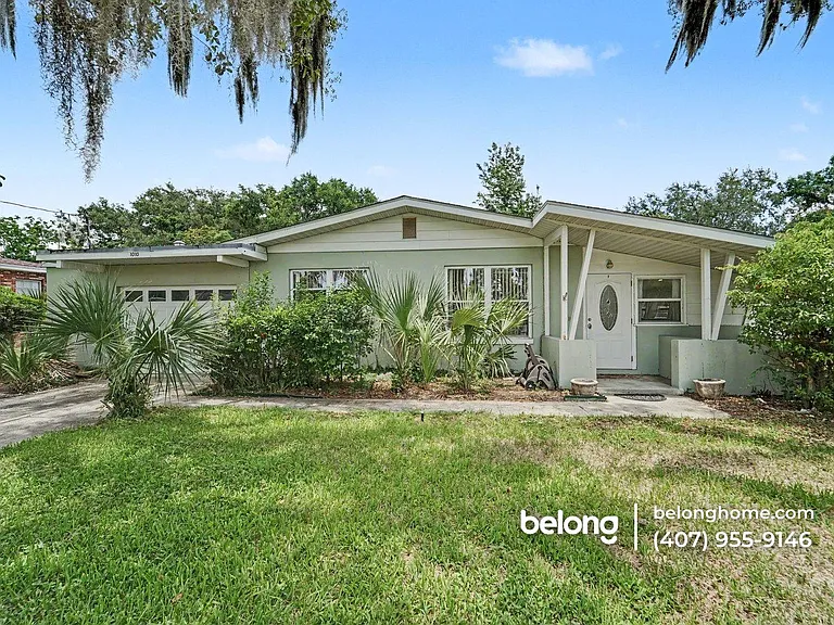 1010 Glen Ridge Dr — Photo 2