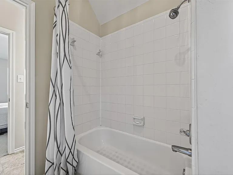 5911 Indian Hills Ln — Photo 30