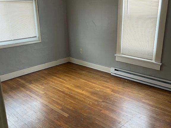 3rd image of 1144 W 9th St Floor 2
