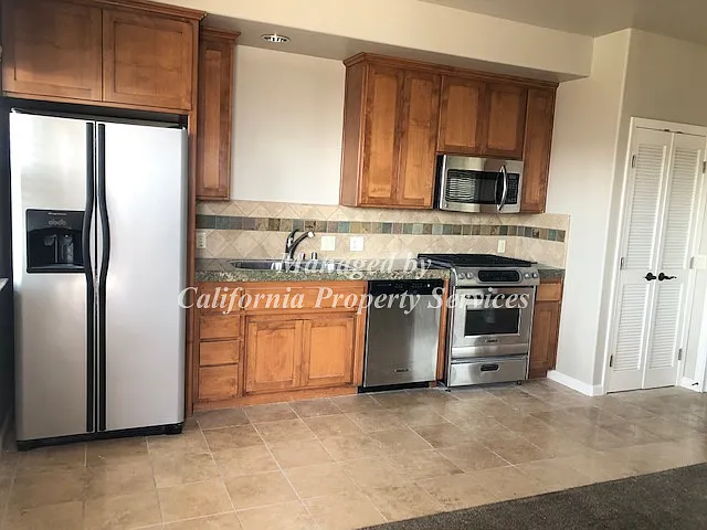 178 S 4th St #302 — Photo 7