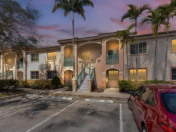 7775 NW 22nd St APT 204, Pembroke Pines, FL 33024