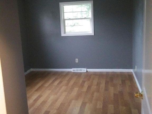 4th image of 1817 Dalton Ct #B