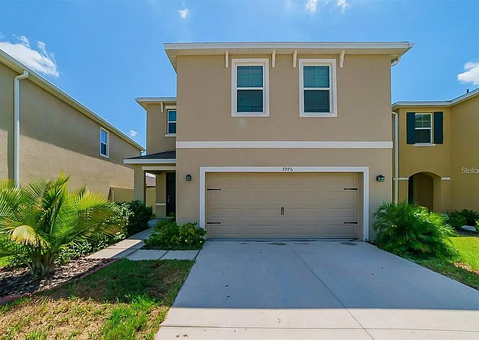 7976 Pelican Reed Cir