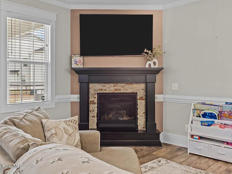 217 Thistleberry Dr — Photo 13