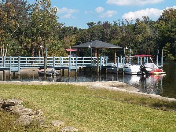 dock 