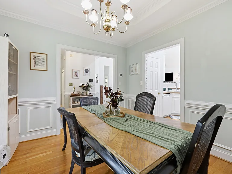 221 Black Forest Dr — Photo 27