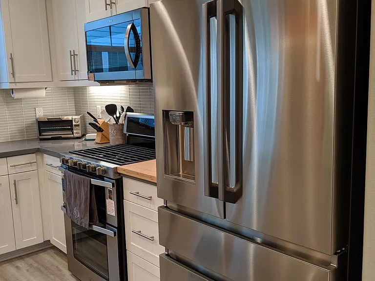 504 Finch Ln — Photo 8