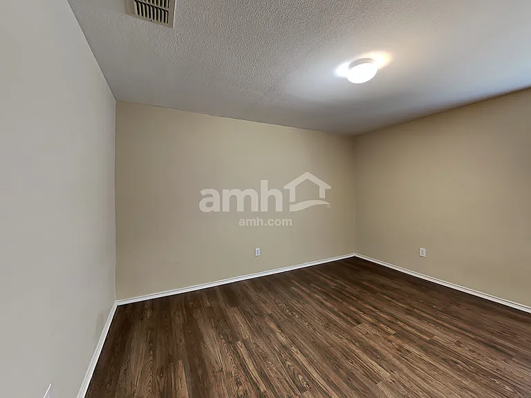 8427 Cotton Valley Ln — Photo 11