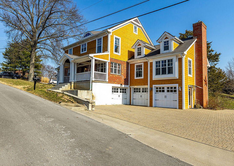 5091 Holtz Dr, Highland Heights, KY 41076 | Zillow