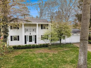 3864 Applewood Ln, Norton Shores, MI