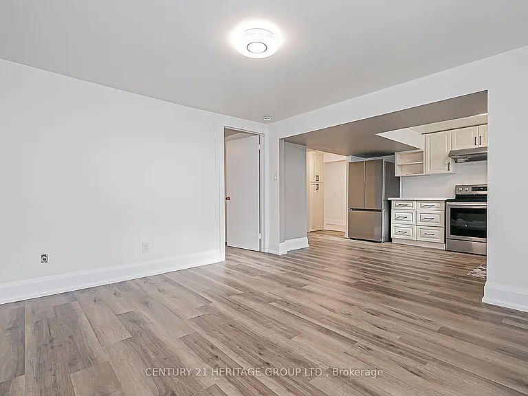 219 Harris Ave #BASEMENT — Photo 6