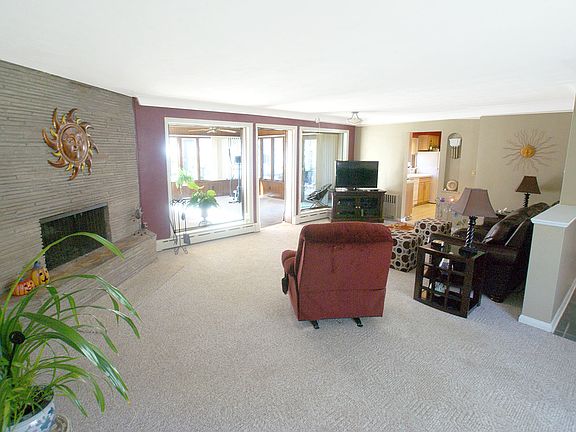 Living Rm