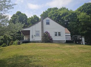 32 Front Street, Sumner, ME 04292