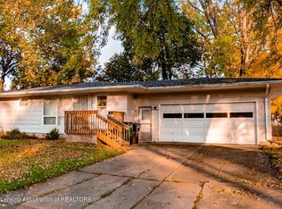 5719 Schafer Rd, Lansing, MI 48911