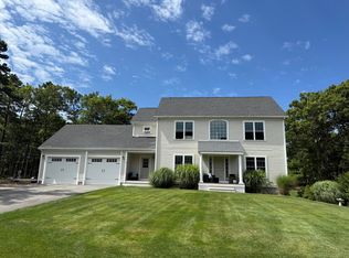 15 Littlefield Pond Rd, Harwich, MA 02645