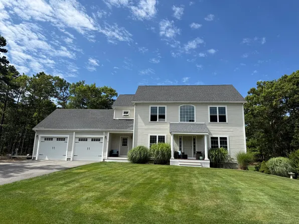 15 Littlefield Pond Road, Harwich, MA 02645
