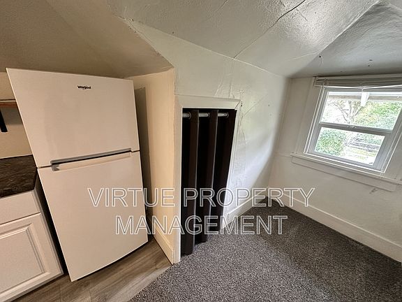 5th image of 813 3rd Ave