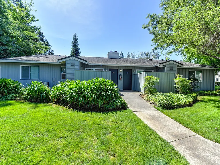 Monte Bello Apartments — Photo 15
